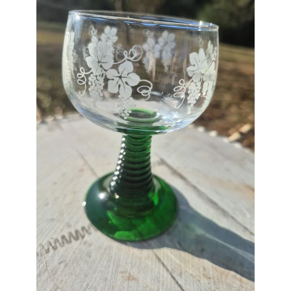 Vtg France Luminarc Wine Glasses Green Beehive Stem Grapevine 4 Available